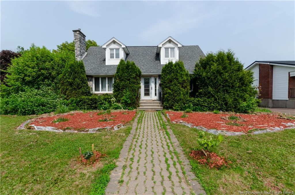 37 Gaston Cres, Moncton, NB