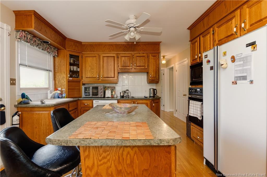 37 Gaston Cres, Moncton, NB