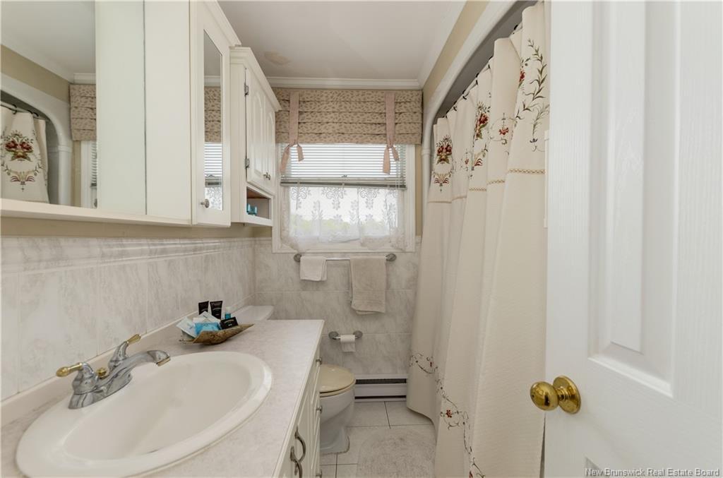 37 Gaston Cres, Moncton, NB