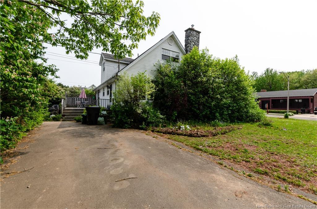 37 Gaston Cres, Moncton, NB