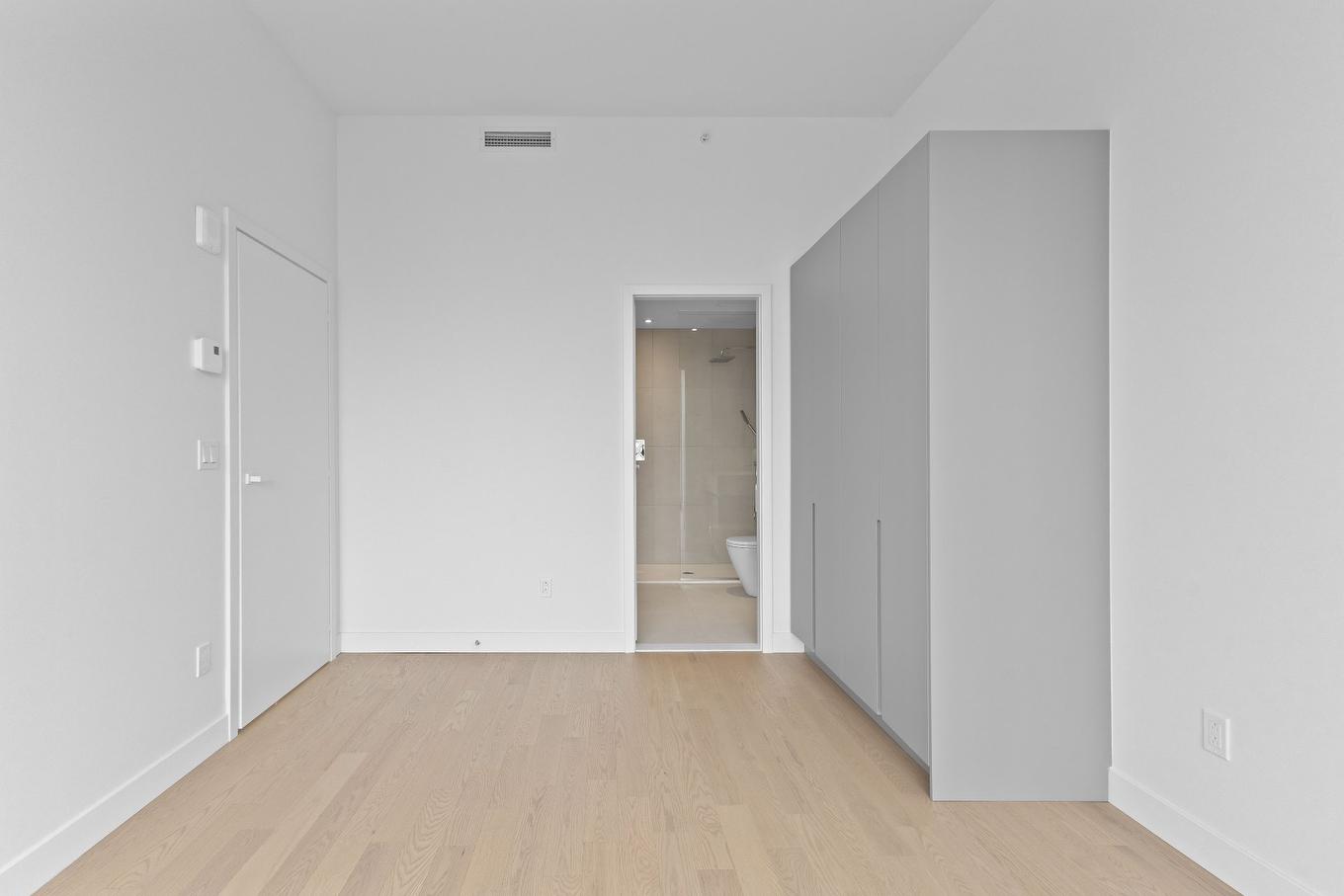 Chambre à coucher principale - 4907-1205 Place Phillips, Montréal (Ville-Marie), QC - Indoor Photo Showing Other Room