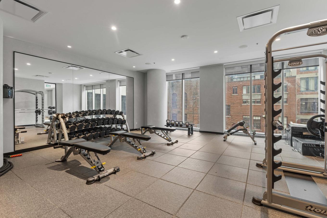 Salle d'exercice - 4907-1205 Place Phillips, Montréal (Ville-Marie), QC - Indoor Photo Showing Gym Room