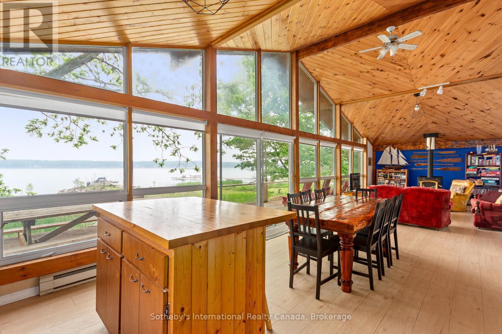 10 & 11 Methodist Island, Tay (Port Mcnicoll), ON - Indoor