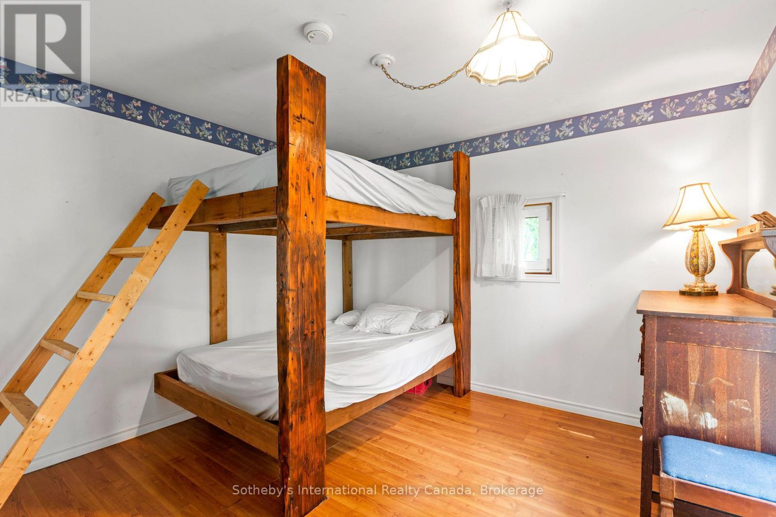 10 & 11 Methodist Island, Tay (Port Mcnicoll), ON - Indoor Photo Showing Bedroom