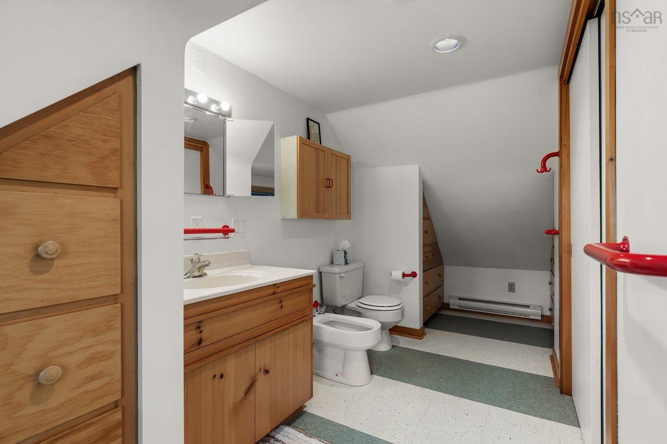 165 King Street, Chester, NS