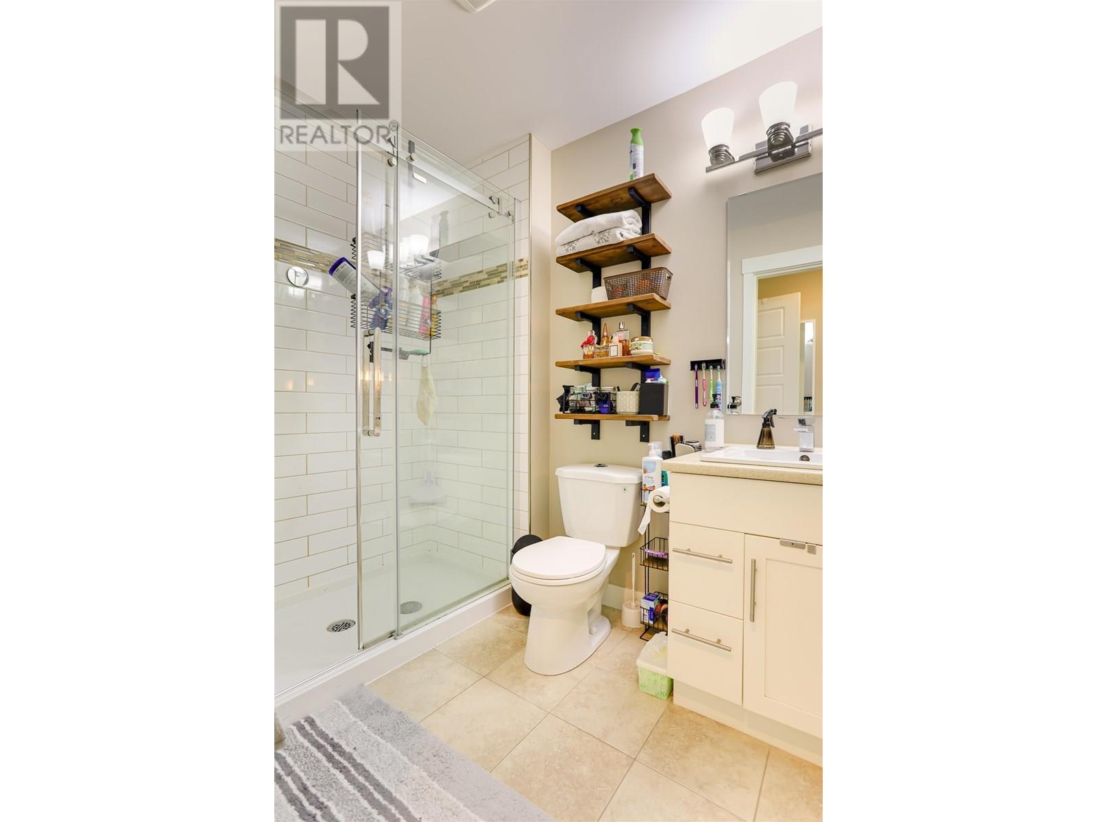 404 110 Baxter Avenue, Kitimat, BC - Indoor Photo Showing Bathroom