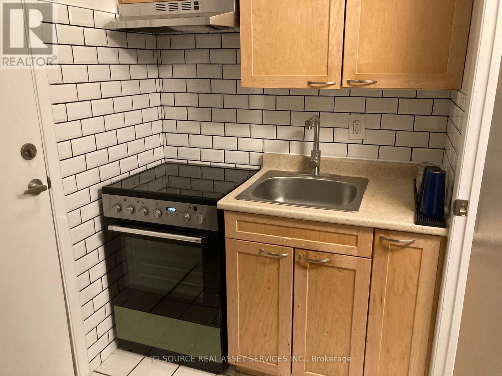 72 Pembroke Street, Toronto, ON - Indoor Photo Showing Kitchen