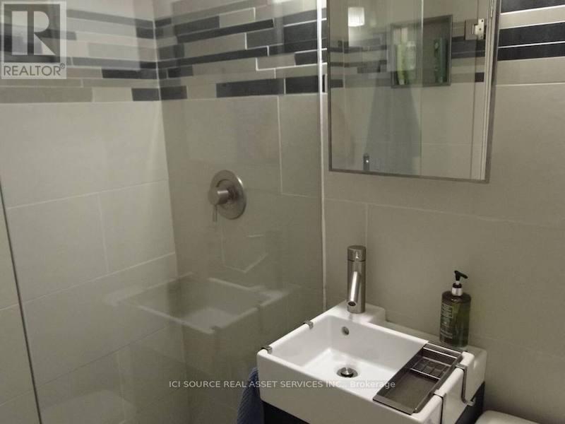 72 Pembroke Street, Toronto, ON - Indoor Photo Showing Bathroom