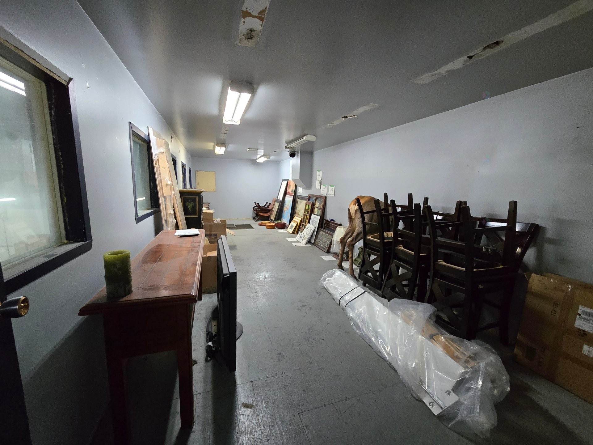 Mezzanine - 664 - 674 Boul. Du Curé-Boivin, Boisbriand, QC - Indoor
