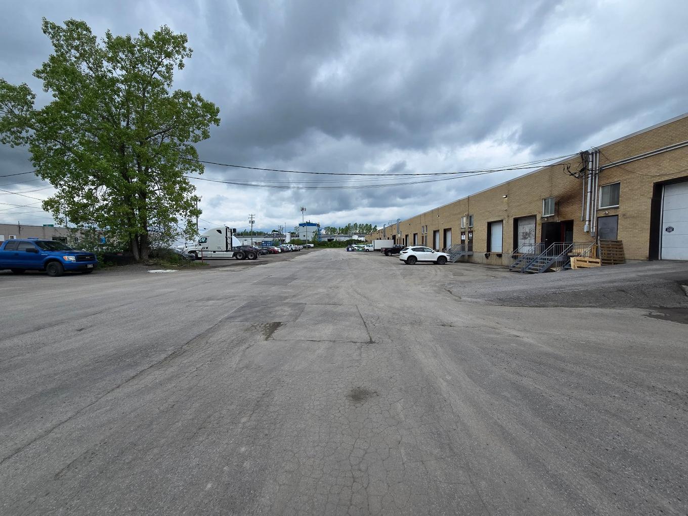 Back facade - 664 - 674 Boul. Du Curé-Boivin, Boisbriand, QC - Outdoor