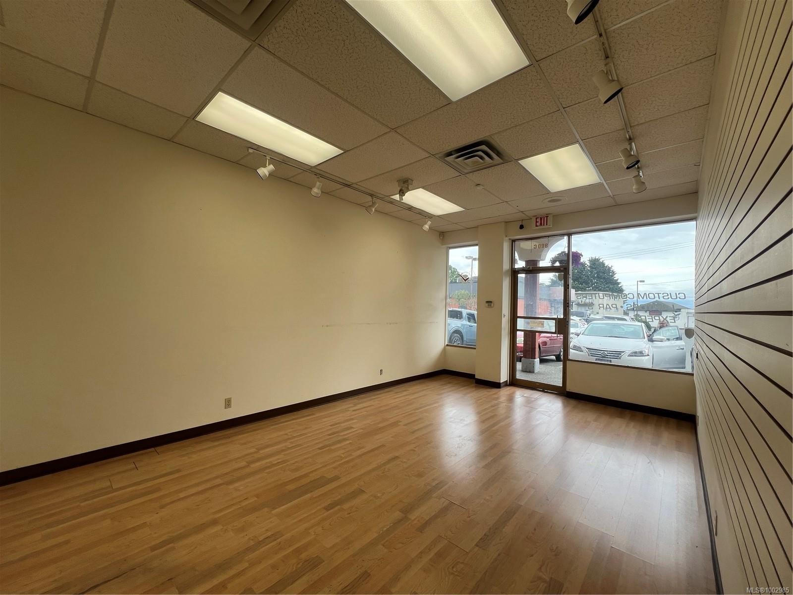 C-880 Esquimalt Rd, Esquimalt, BC