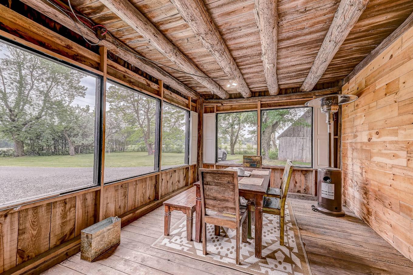 Veranda - 396 Ch. Du Ruisseau-Des-Noyers, Saint-Jean-Sur-Richelieu, QC - Indoor Photo Showing Other Room