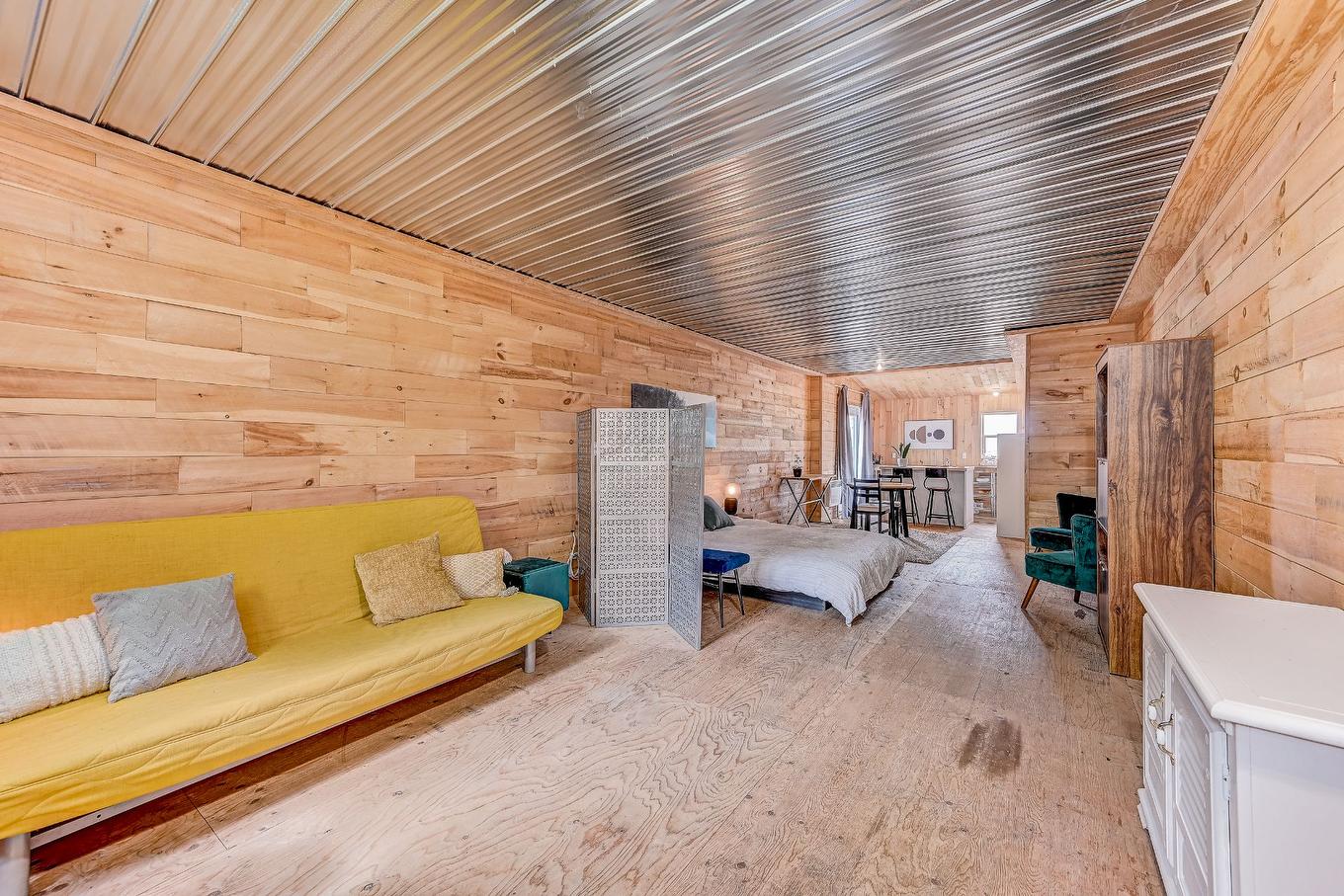 Overall view - 396 Ch. Du Ruisseau-Des-Noyers, Saint-Jean-Sur-Richelieu, QC - Photo Showing Other Room