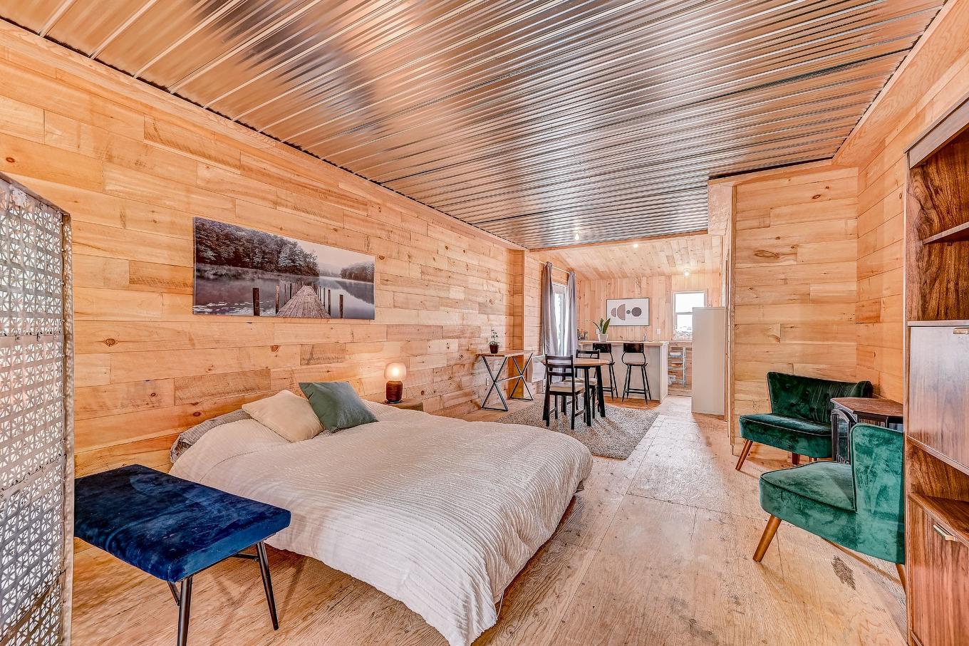 Overall view - 396 Ch. Du Ruisseau-Des-Noyers, Saint-Jean-Sur-Richelieu, QC - Indoor Photo Showing Bedroom