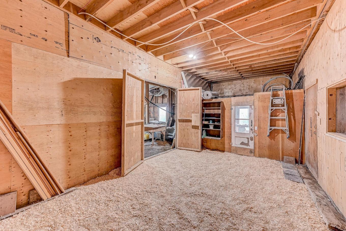 Barn - 396 Ch. Du Ruisseau-Des-Noyers, Saint-Jean-Sur-Richelieu, QC - Indoor