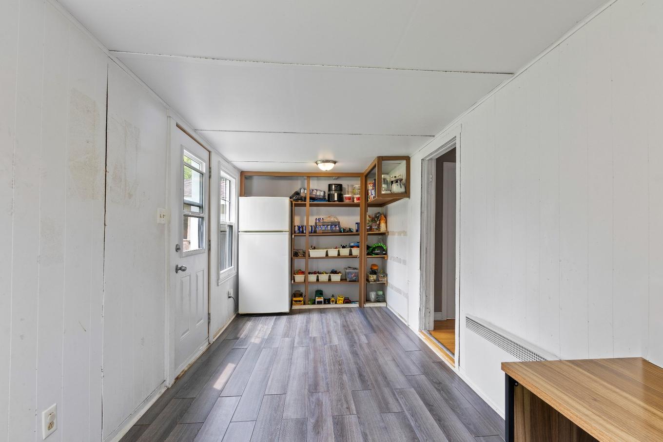 Véranda - 90 Rue St-Jean, Châteauguay, QC - Indoor Photo Showing Other Room