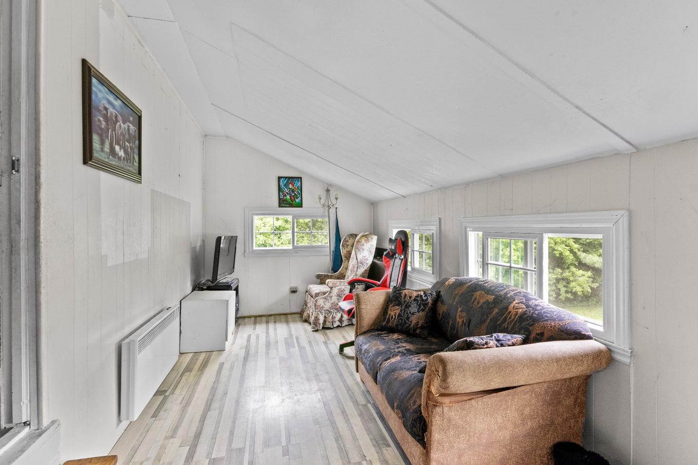 Bureau - 90 Rue St-Jean, Châteauguay, QC - Indoor Photo Showing Other Room