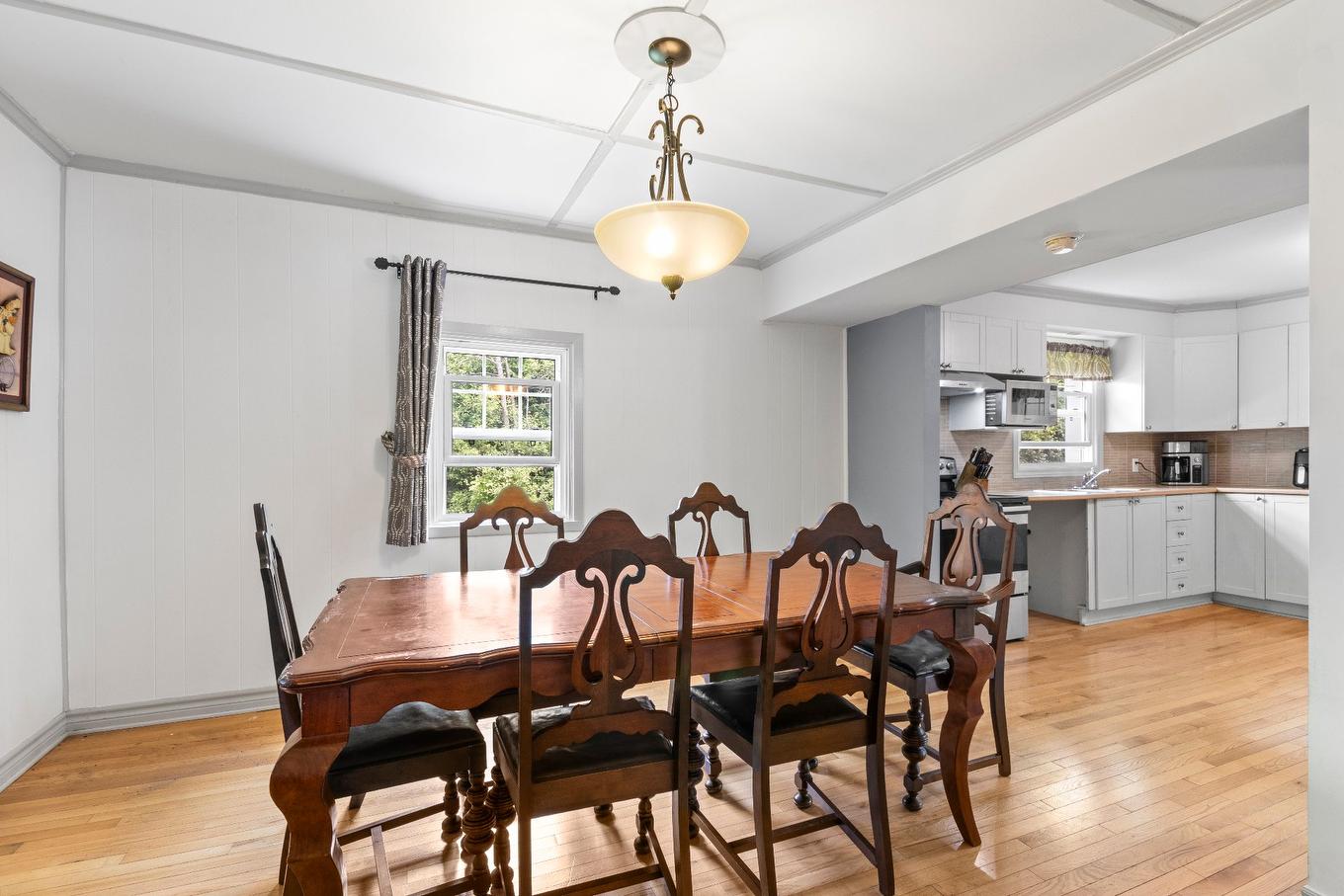 Salle à manger - 90 Rue St-Jean, Châteauguay, QC - Indoor Photo Showing Dining Room