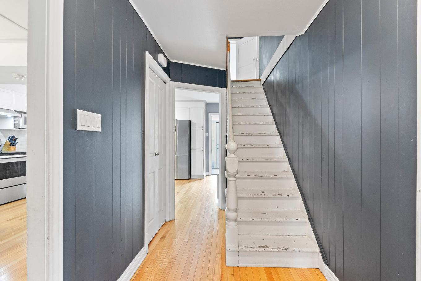 Corridor - 90 Rue St-Jean, Châteauguay, QC - Indoor Photo Showing Other Room