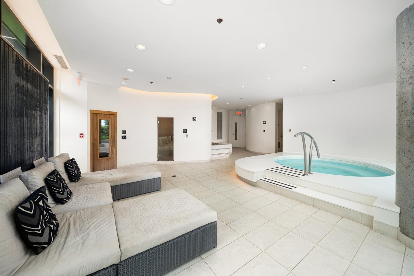 Spa - 2106-101 Rue De La Rotonde, Montréal (Verdun/Île-Des-Soeurs), QC - Indoor Photo Showing Other Room