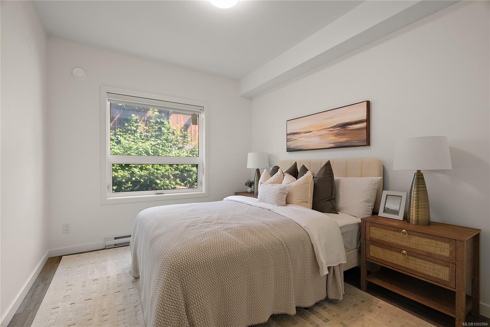 B404-1102 Esquimalt Rd, Esquimalt, BC - Indoor Photo Showing Bedroom