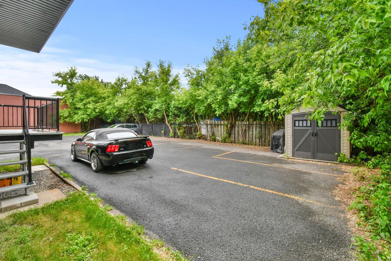 Parking - 3390 Grande Allée, Longueuil (Saint-Hubert), QC - Outdoor