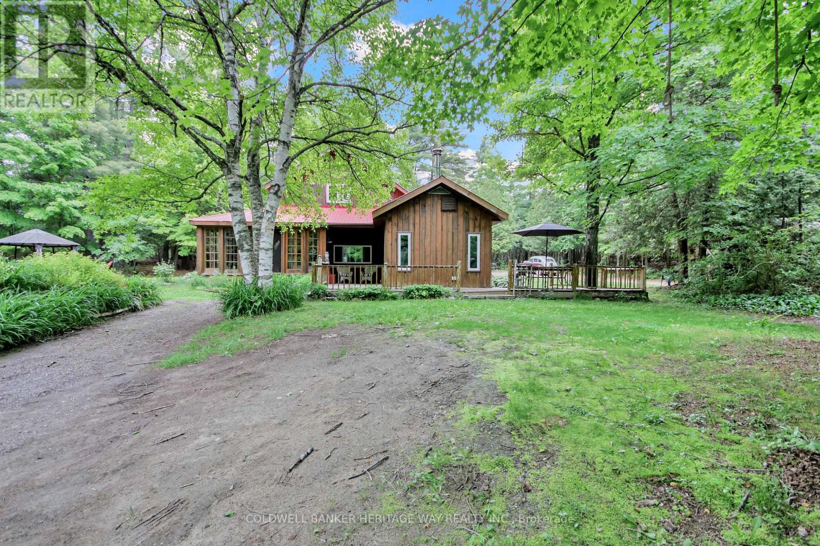 828 Ashby Road, Lanark Highlands, ON - Outdoor