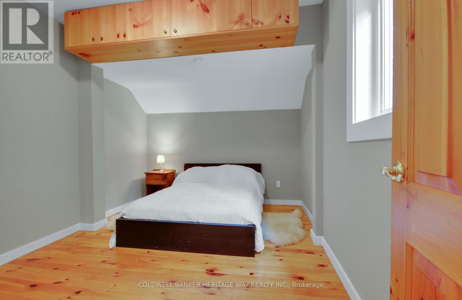 828 Ashby Road, Lanark Highlands, ON - Indoor Photo Showing Bedroom