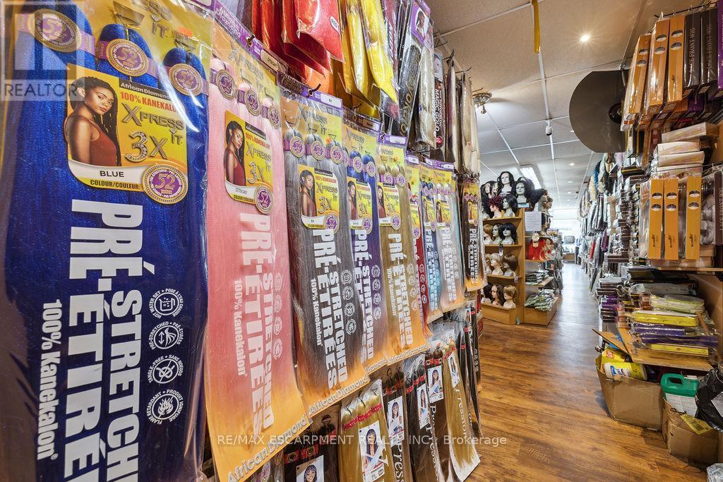 952 Upper Wellington Street, Hamilton, ON