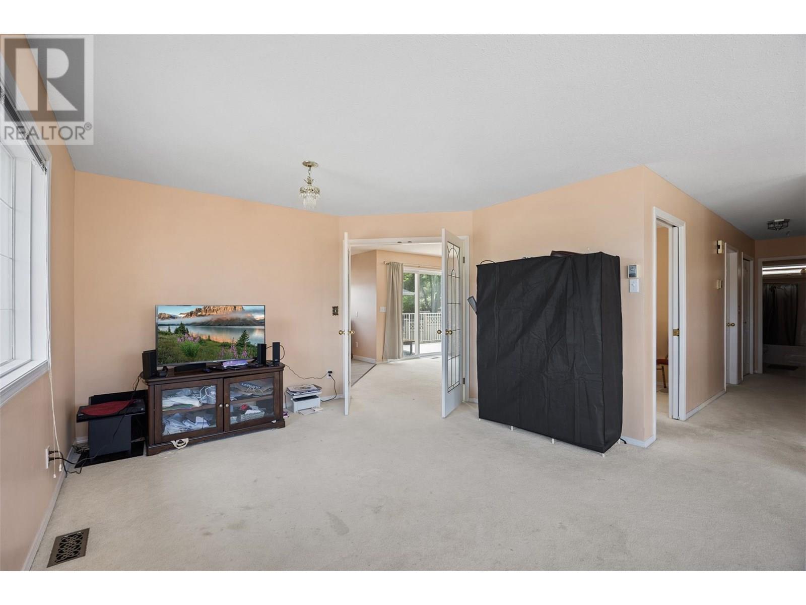 587 Monarch Drive, Kamloops, BC - Indoor
