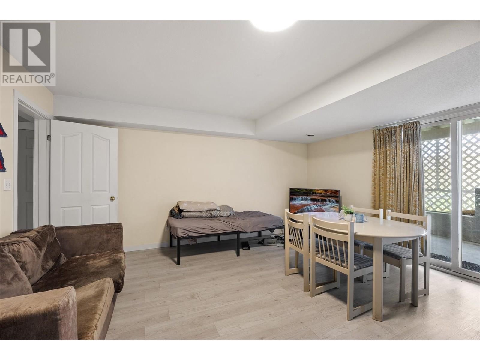 587 Monarch Drive, Kamloops, BC - Indoor