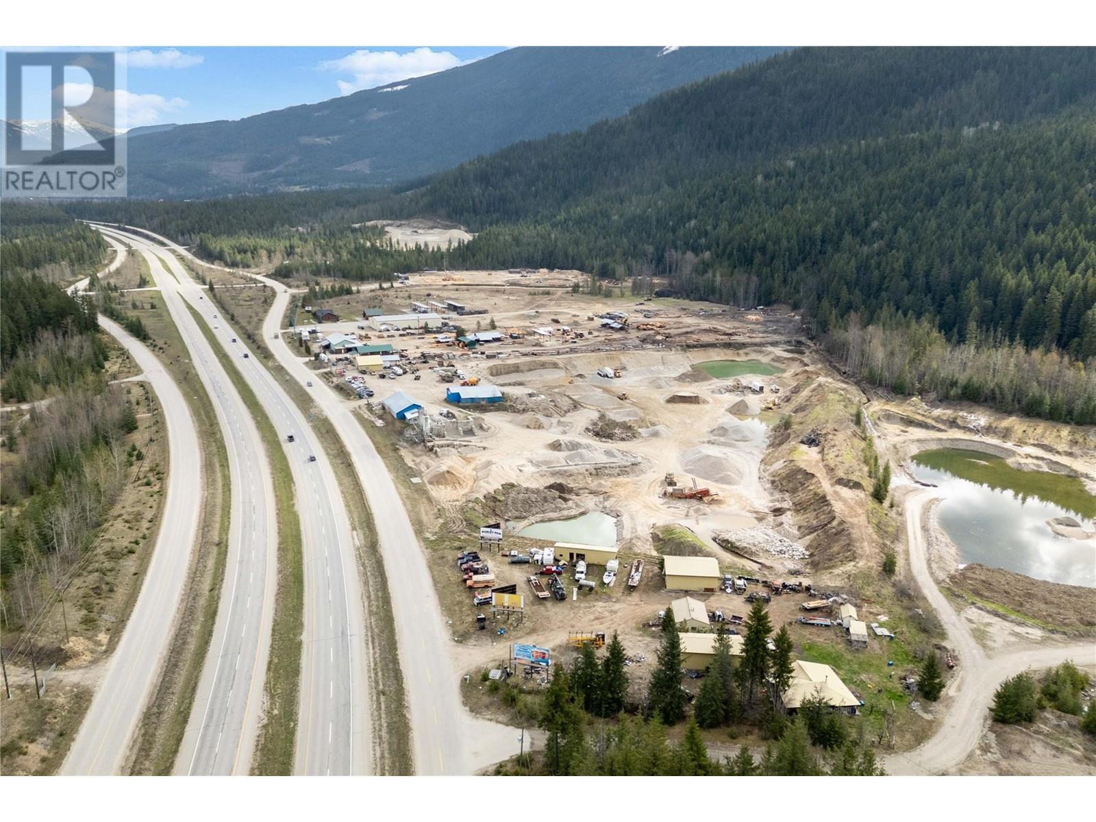 3354 Oxbow Frontage Road, Malakwa, BC - Outdoor With View