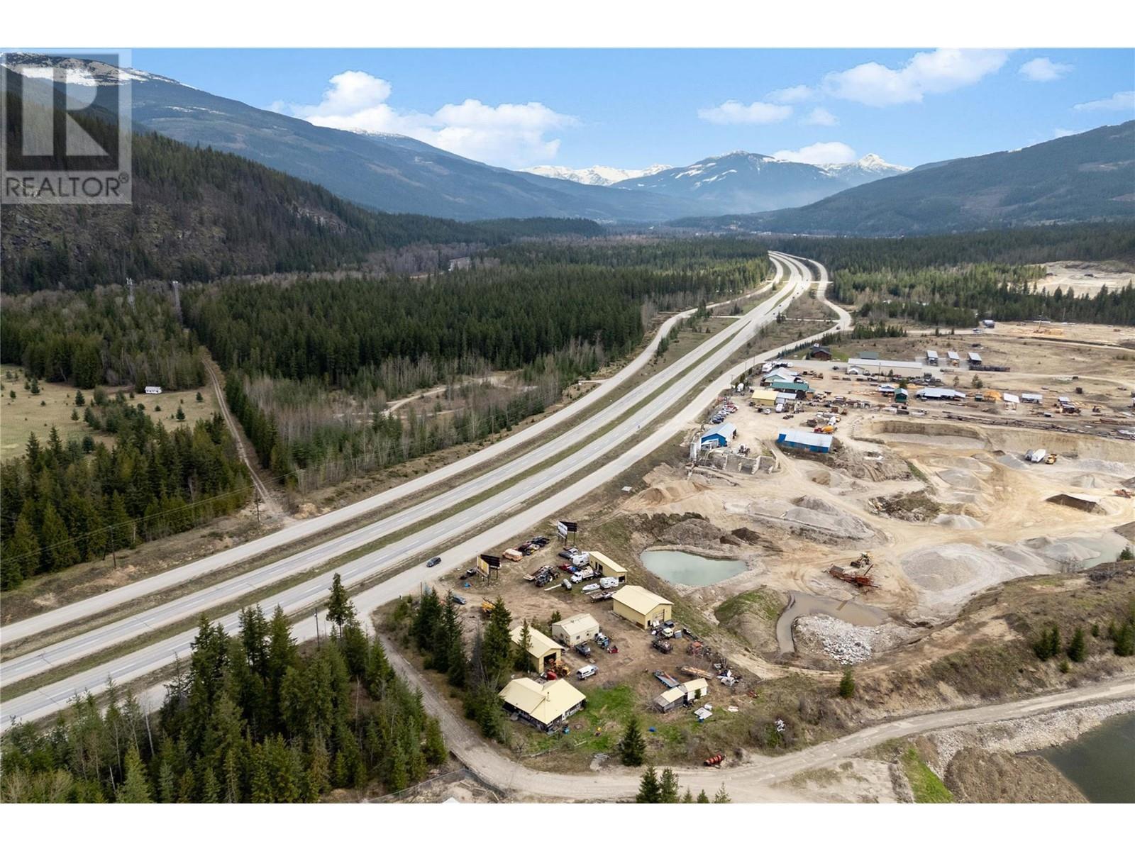 3354 Oxbow Frontage Road, Malakwa, BC - Outdoor With View