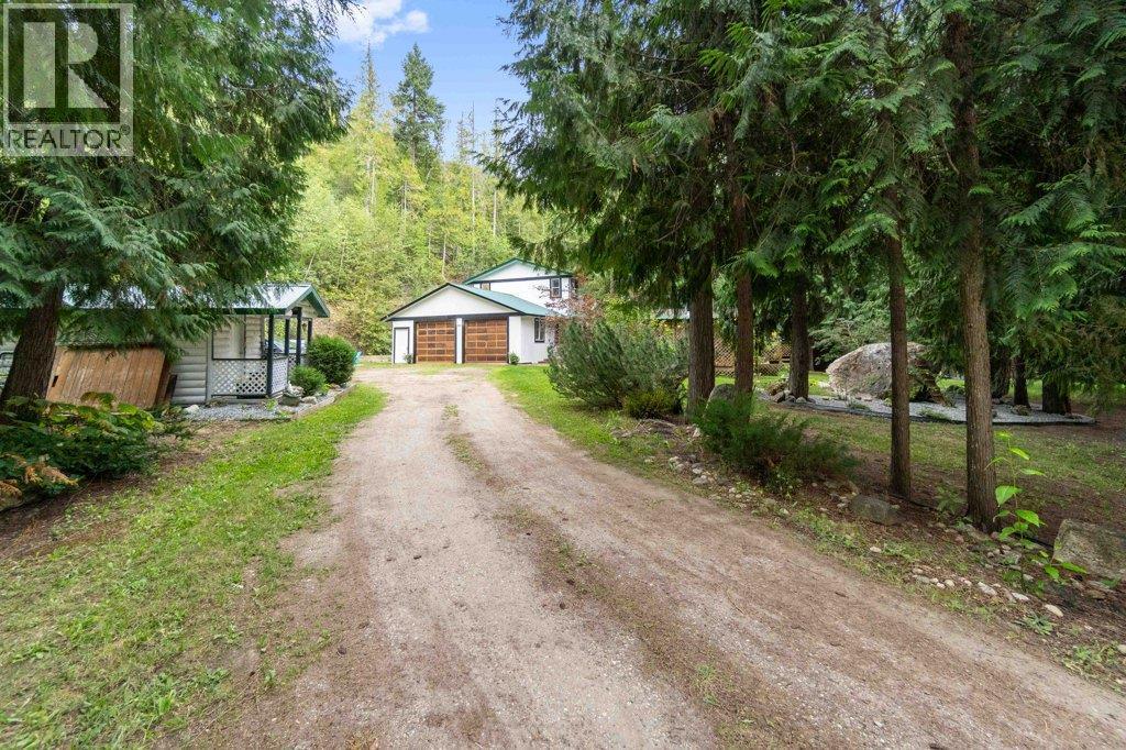 9048 Hummingbird Drive, Swansea Point, BC - Outdoor