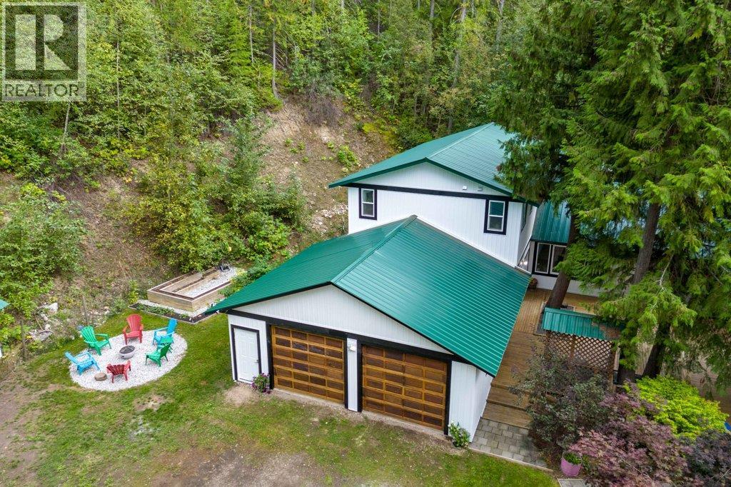 9048 Hummingbird Drive, Swansea Point, BC - Outdoor