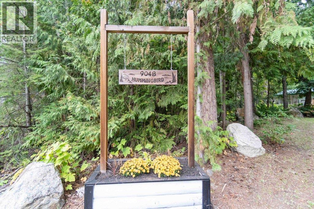 9048 Hummingbird Drive, Swansea Point, BC - Outdoor