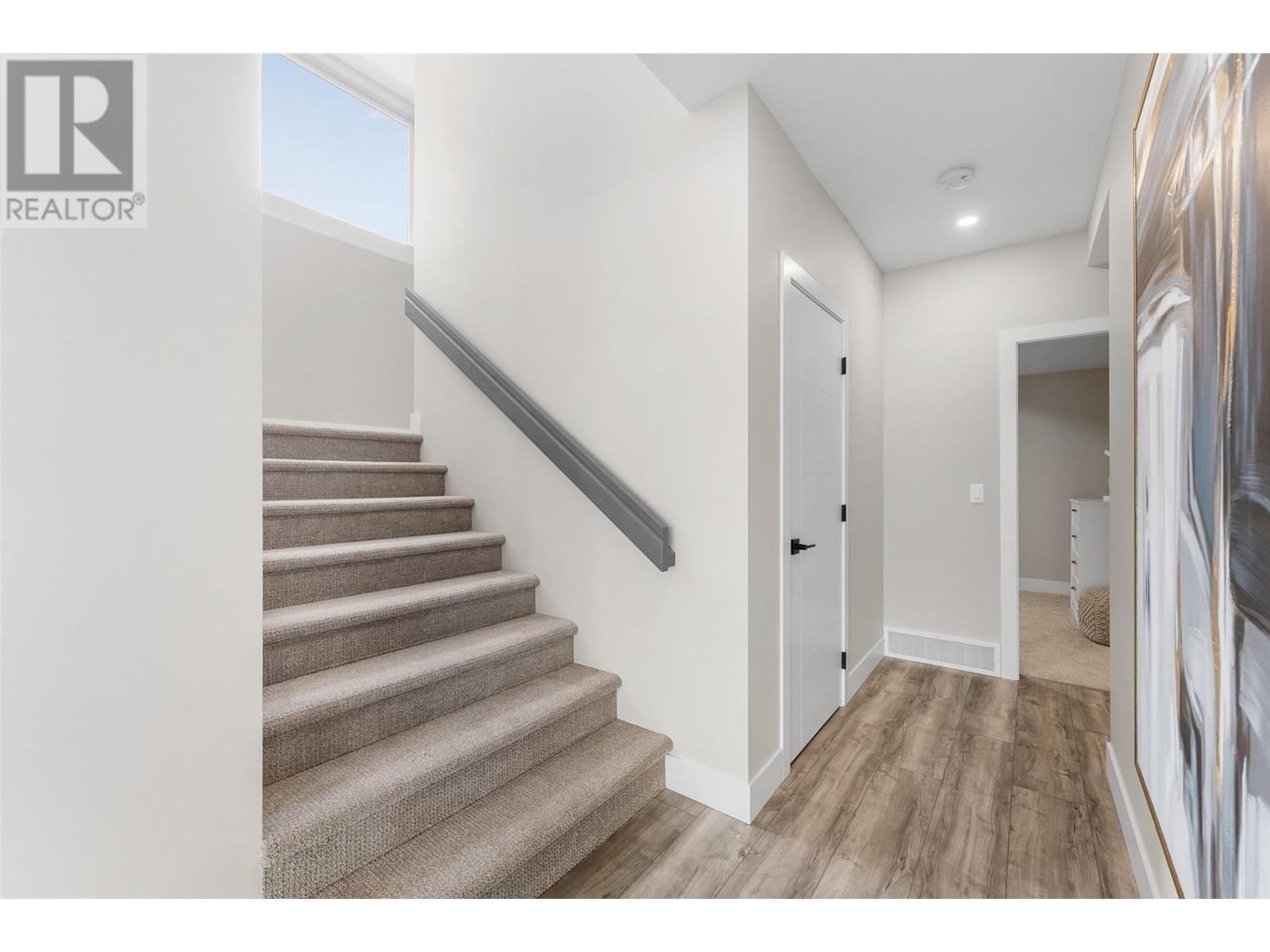 3645 Mckinley Beach Drive, Kelowna, BC - Indoor Photo Showing Other Room