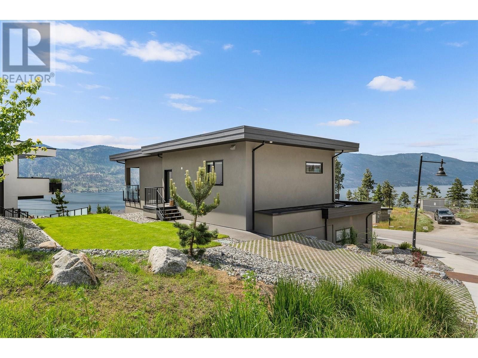 3645 Mckinley Beach Drive, Kelowna, BC - Outdoor With Deck Patio Veranda