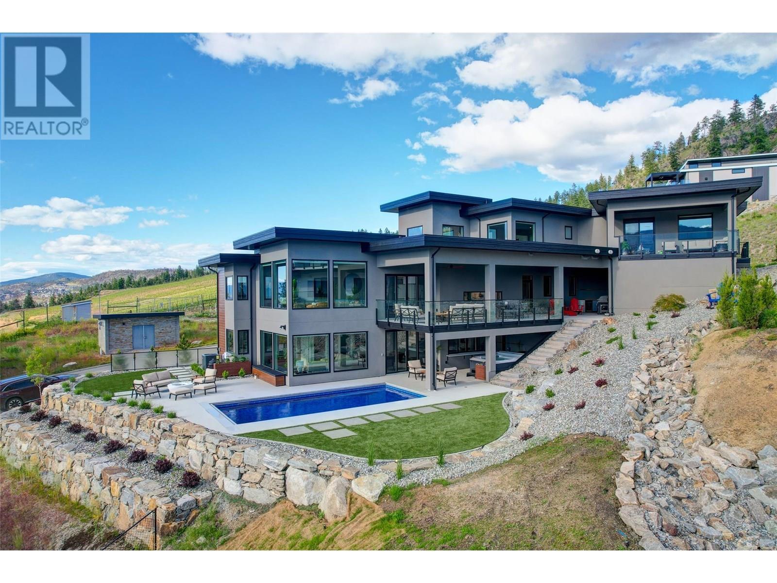 3645 Mckinley Beach Drive, Kelowna, BC - Outdoor With In Ground Pool