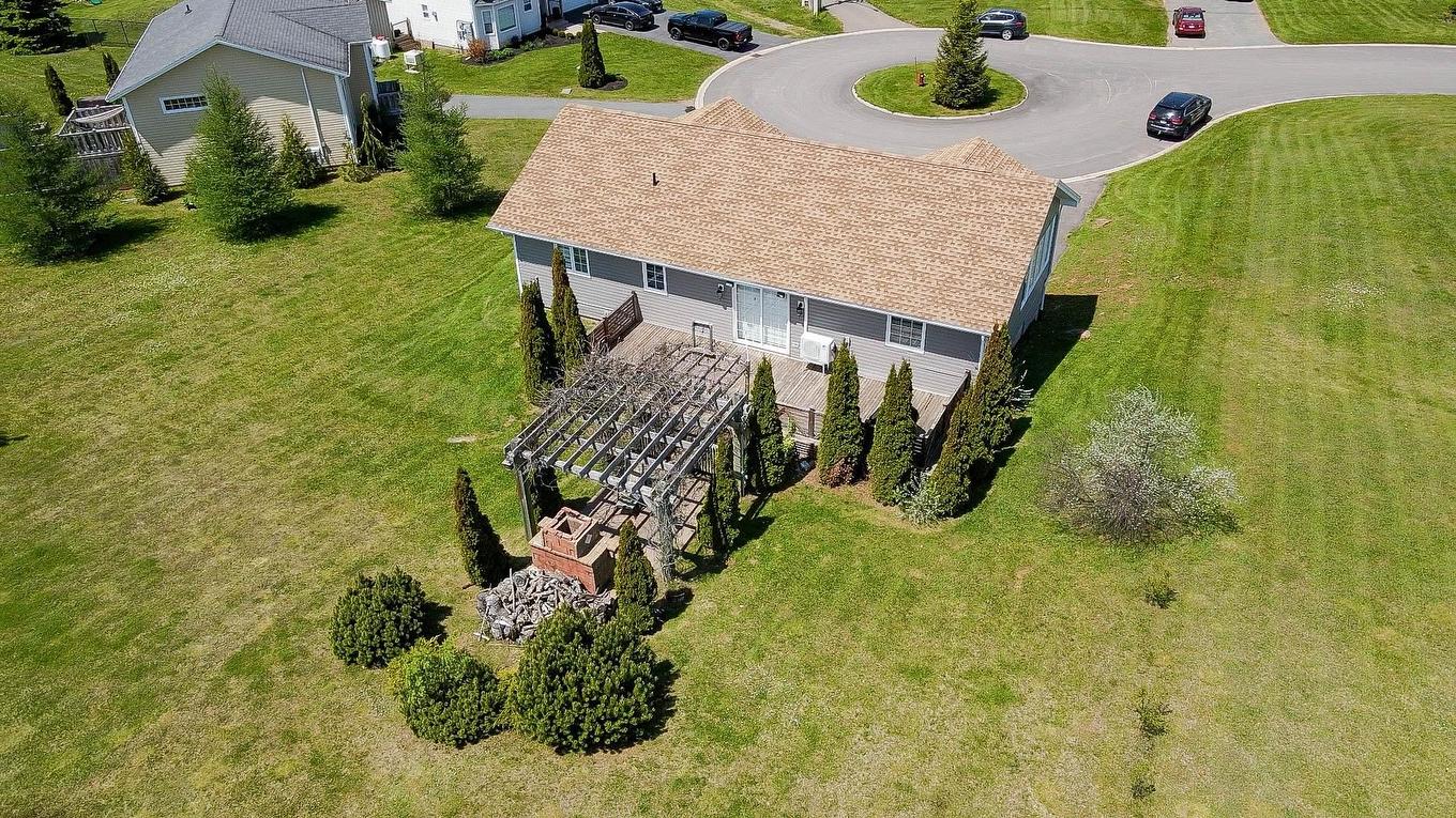 46 Maclauchlan Drive, Stratford, PE