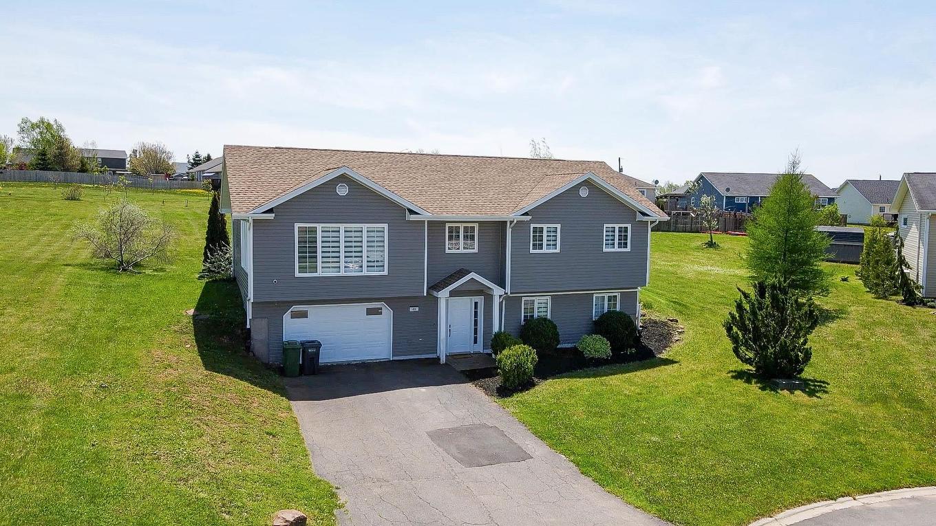 46 Maclauchlan Drive, Stratford, PE