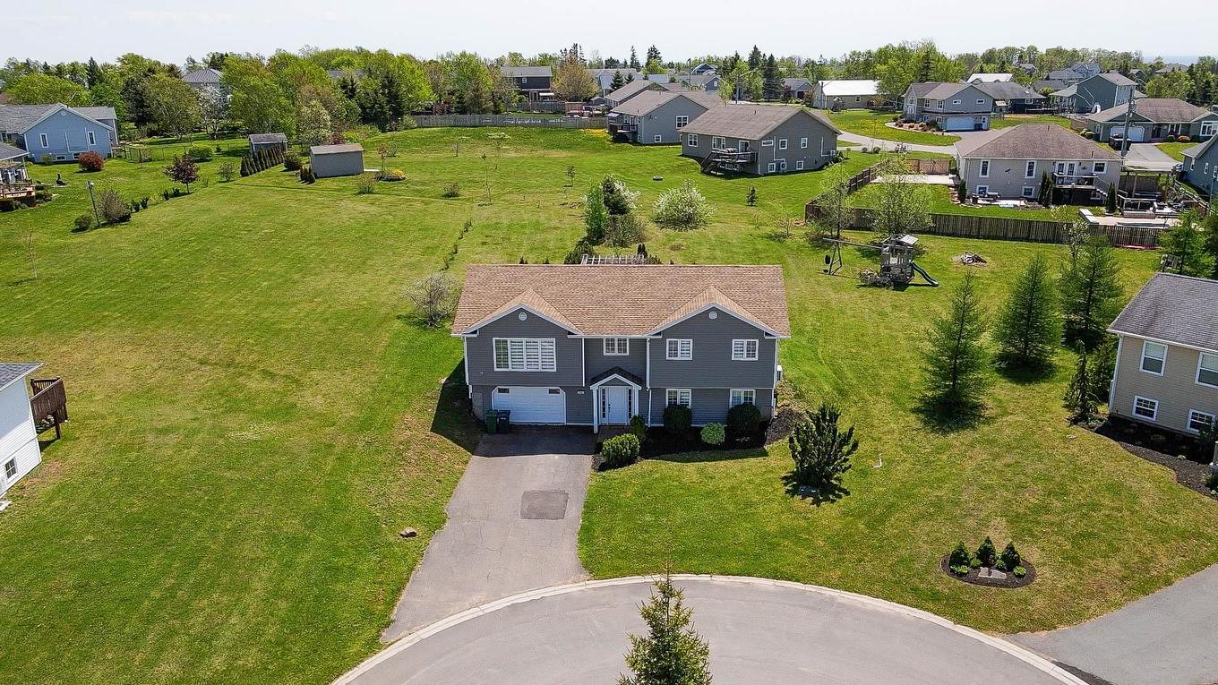 46 Maclauchlan Drive, Stratford, PE