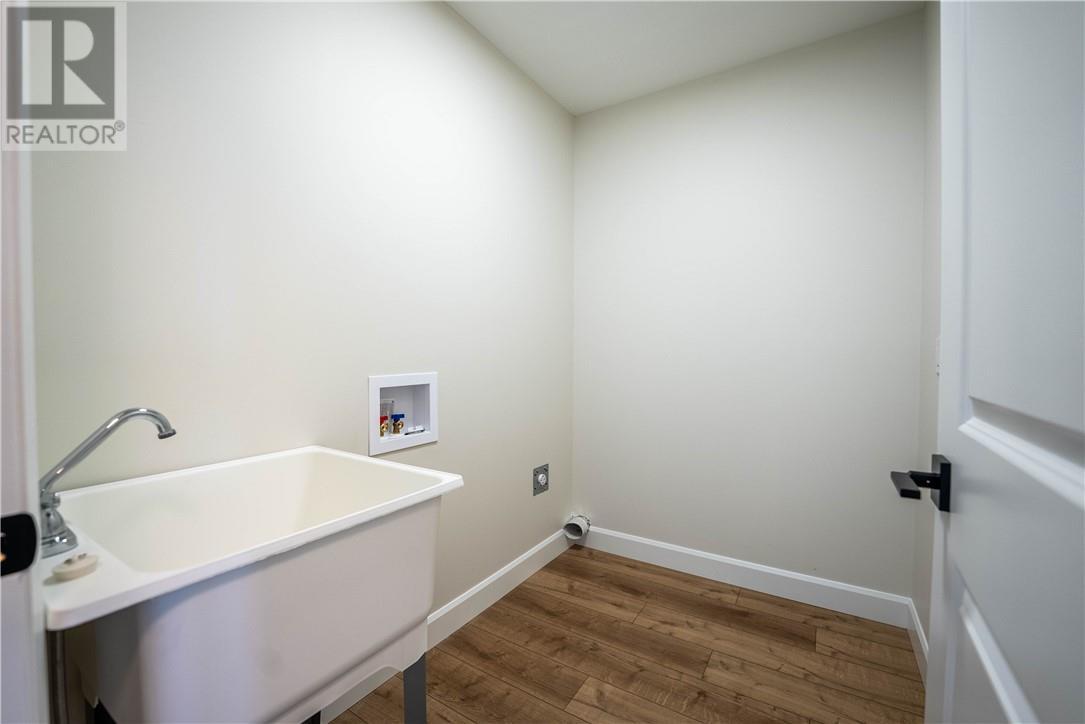 2952 Ruby Street, Chelmsford, ON - Indoor