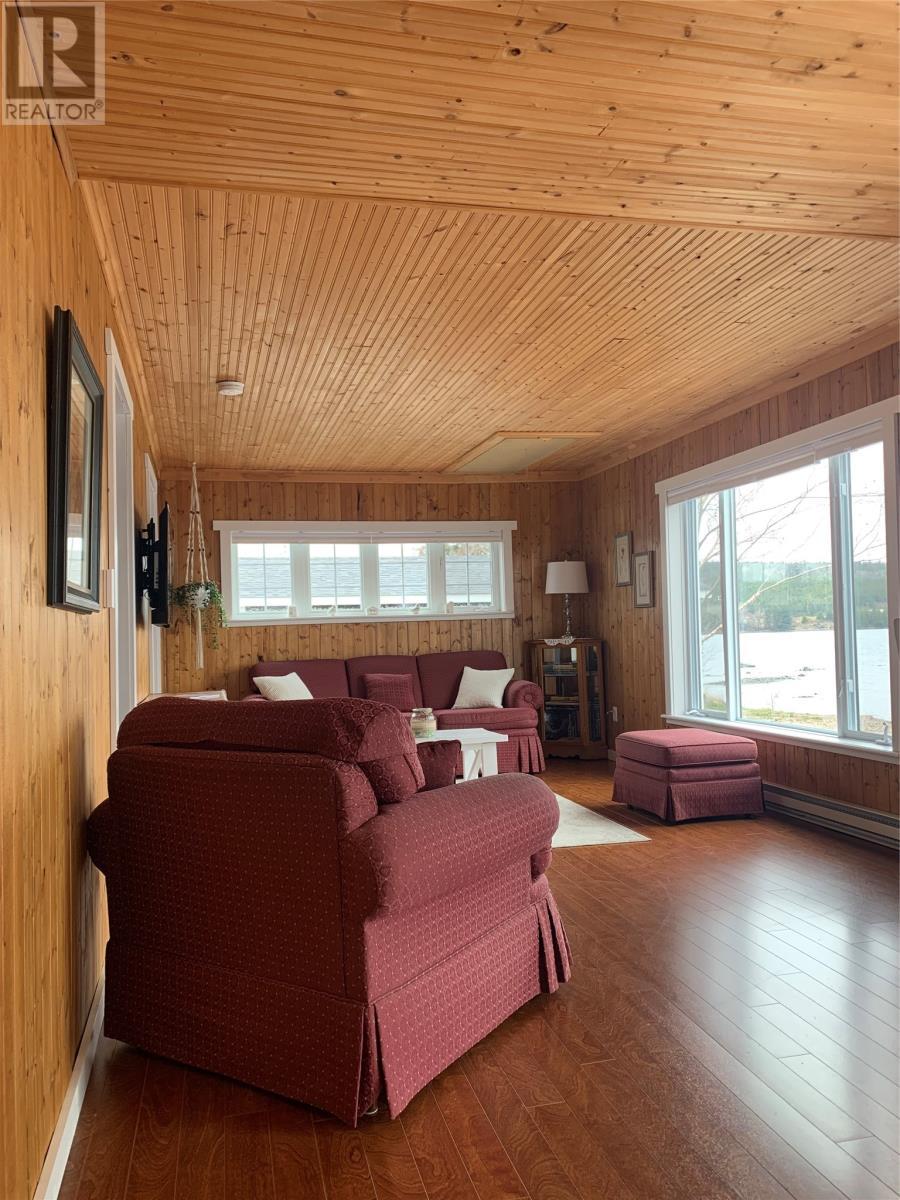 51 Road To The Isles Highway, Loon Bay, NL - Indoor Photo Showing Living Room