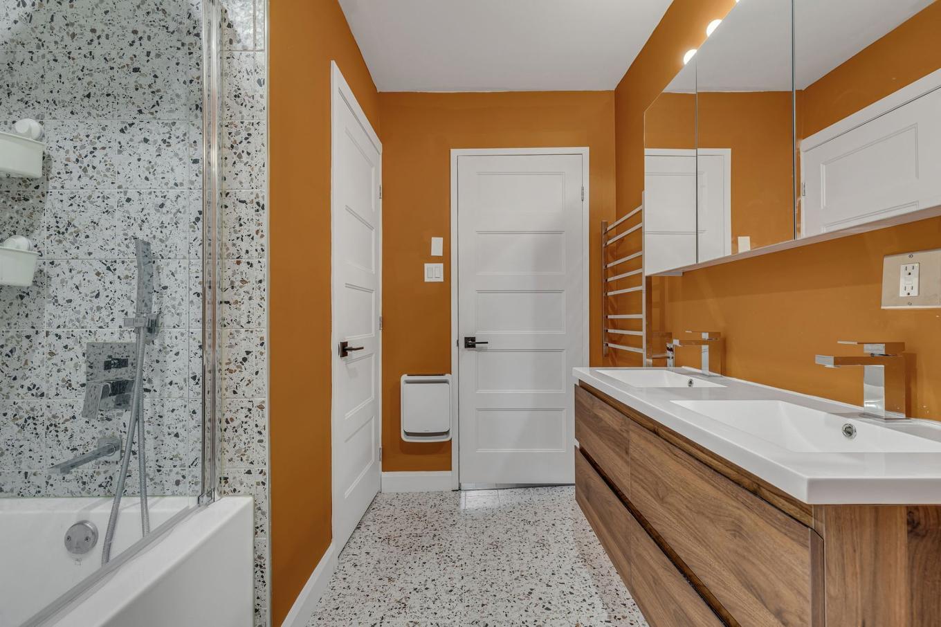 Salle de bains - 303-43 Rue D'Auteuil, Québec (La Cité-Limoilou), QC