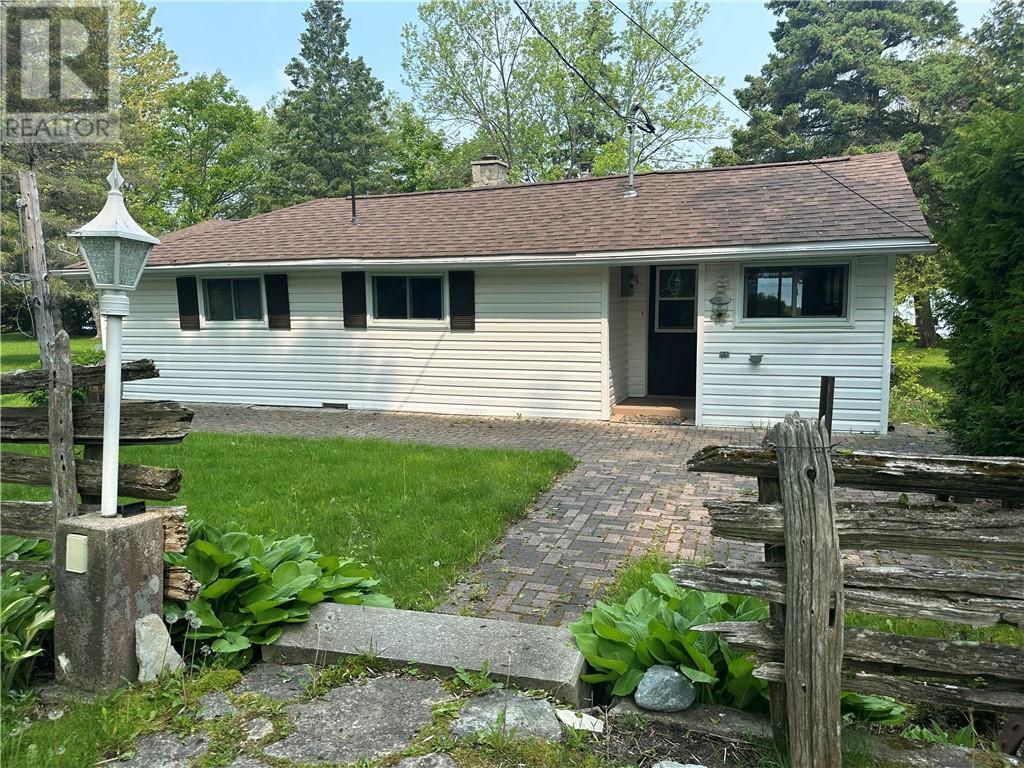 1393 A & B Highway 551, Mindemoya, Manitoulin Island, ON - Outdoor