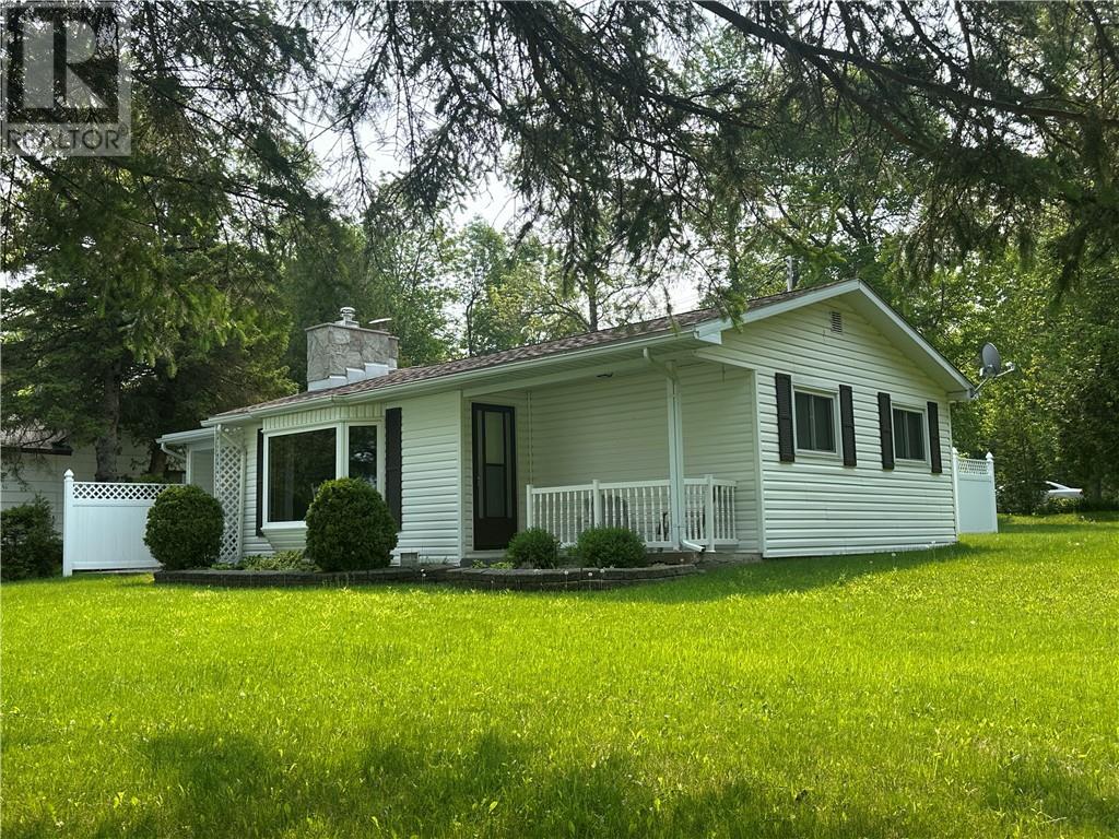 1393 A & B Highway 551, Mindemoya, Manitoulin Island, ON - Outdoor With Deck Patio Veranda