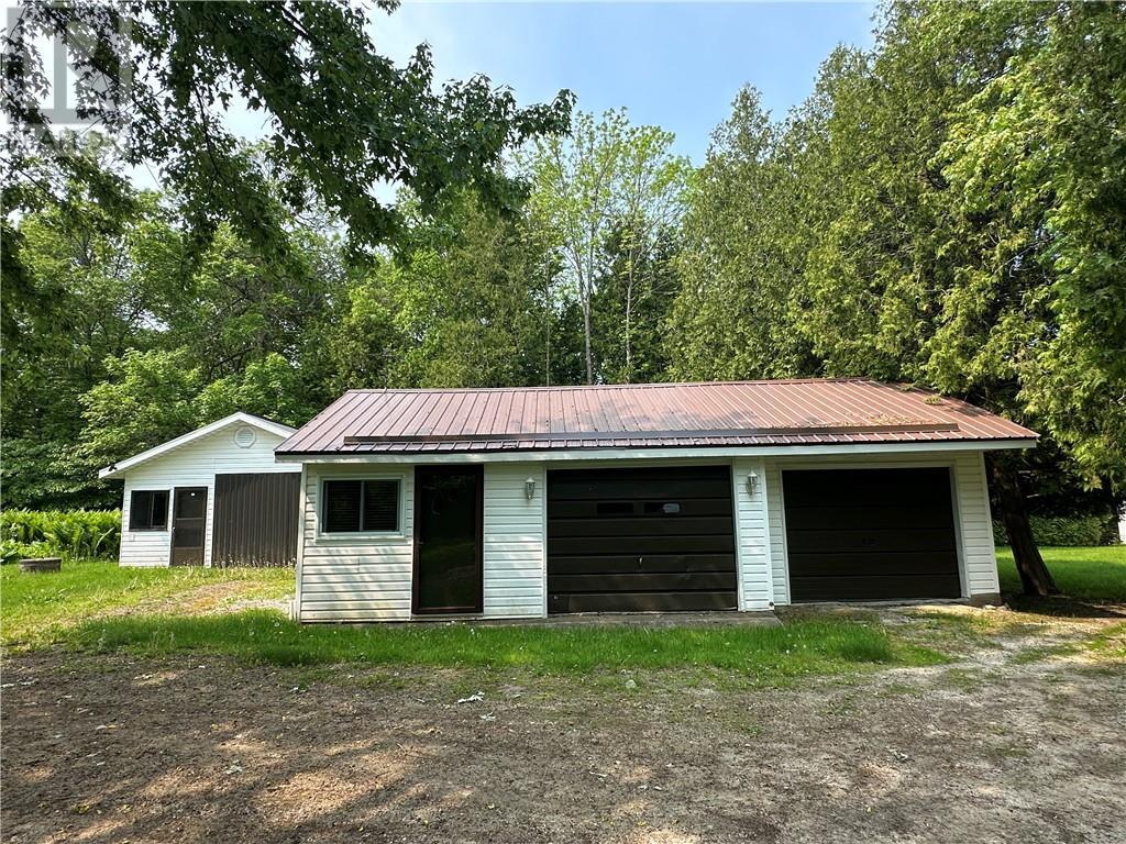 1393 A & B Highway 551, Mindemoya, Manitoulin Island, ON - Outdoor