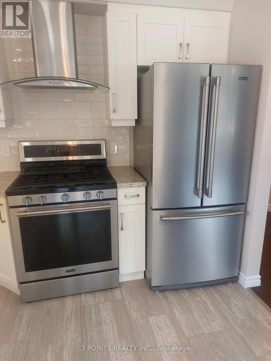 377 South Street S, Goderich (Goderich (Town)), ON - Indoor Photo Showing Kitchen With Stainless Steel Kitchen