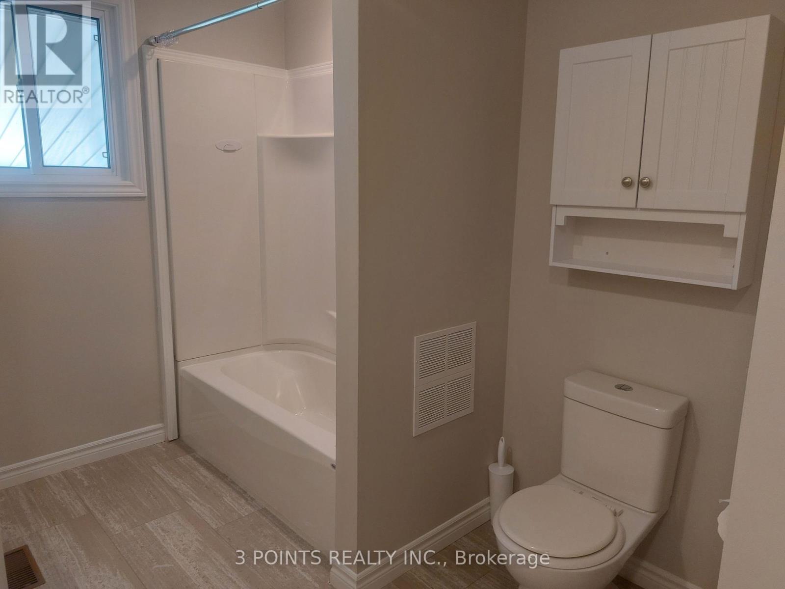 377 South Street S, Goderich (Goderich (Town)), ON - Indoor Photo Showing Bathroom